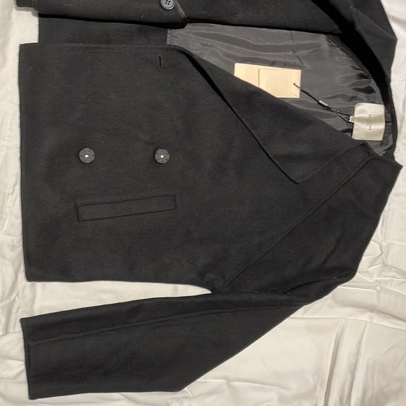 Selected Femme women’s black jacket. Perfect over a dress or with jeans/t-shirt. - Picture 2 of 6